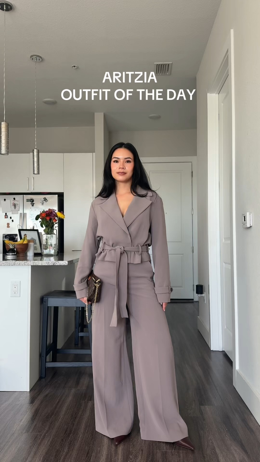 The cutest matching set from Aritzia! postage trench coat- 2XS, leeway pants- size 2 


#LTKPetite #LTKSaleAlert #LTKootd