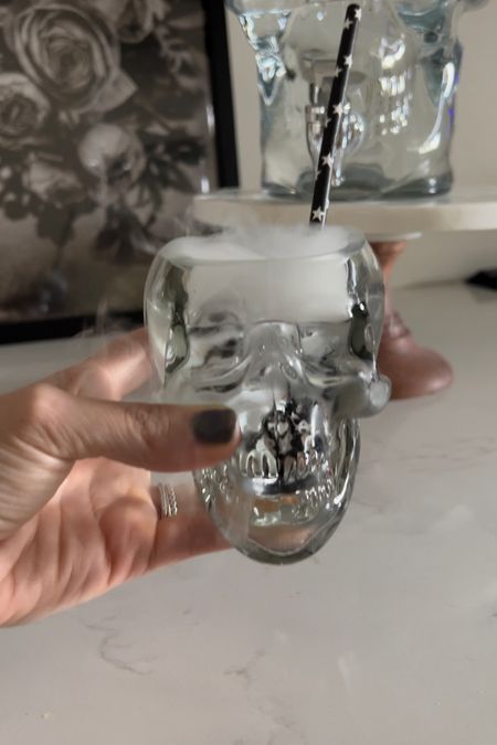 Spooky spider ice cubes 🕷️

#LTKSeasonal #LTKhome #LTKHalloween