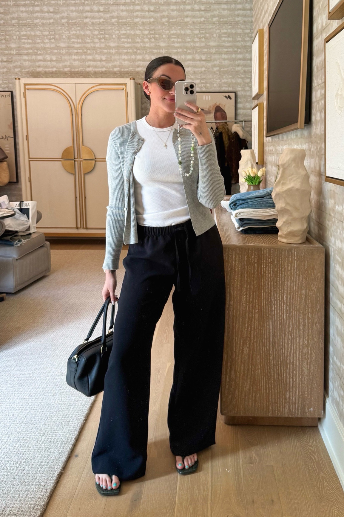 The best pants on the planet. This is my third pair. SO easy to dress up or down and they do not wrinkle! I wear Medium. I’m 5’6” and the length is perfect 

#LTKootd #LTKWorkwear #LTKMothersDay