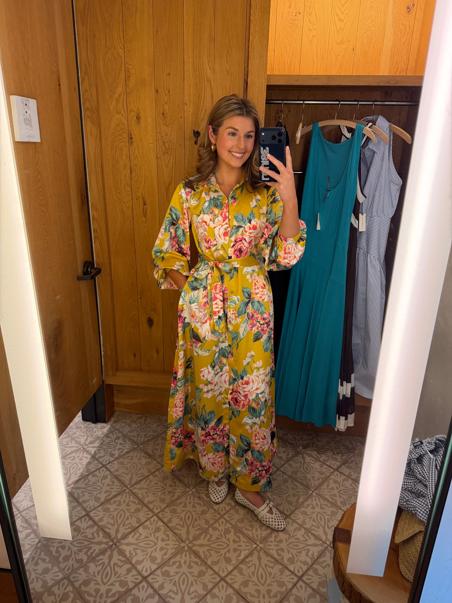 Cute dress option with sleeves! Wearing an XS