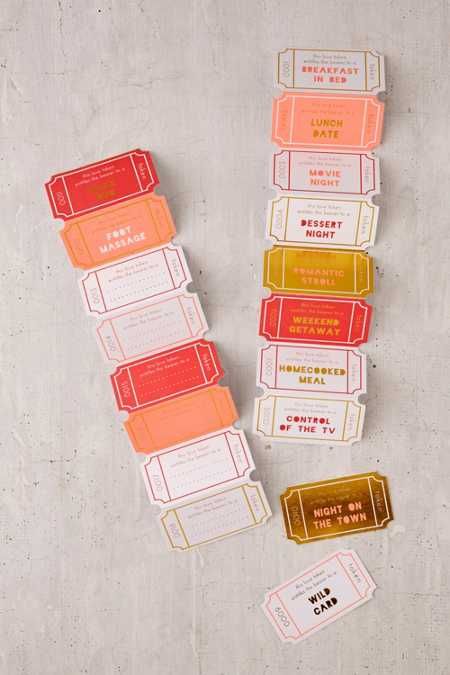 Meri Meri Paper Love&nbsp;Tokens | Urban Outfitters US