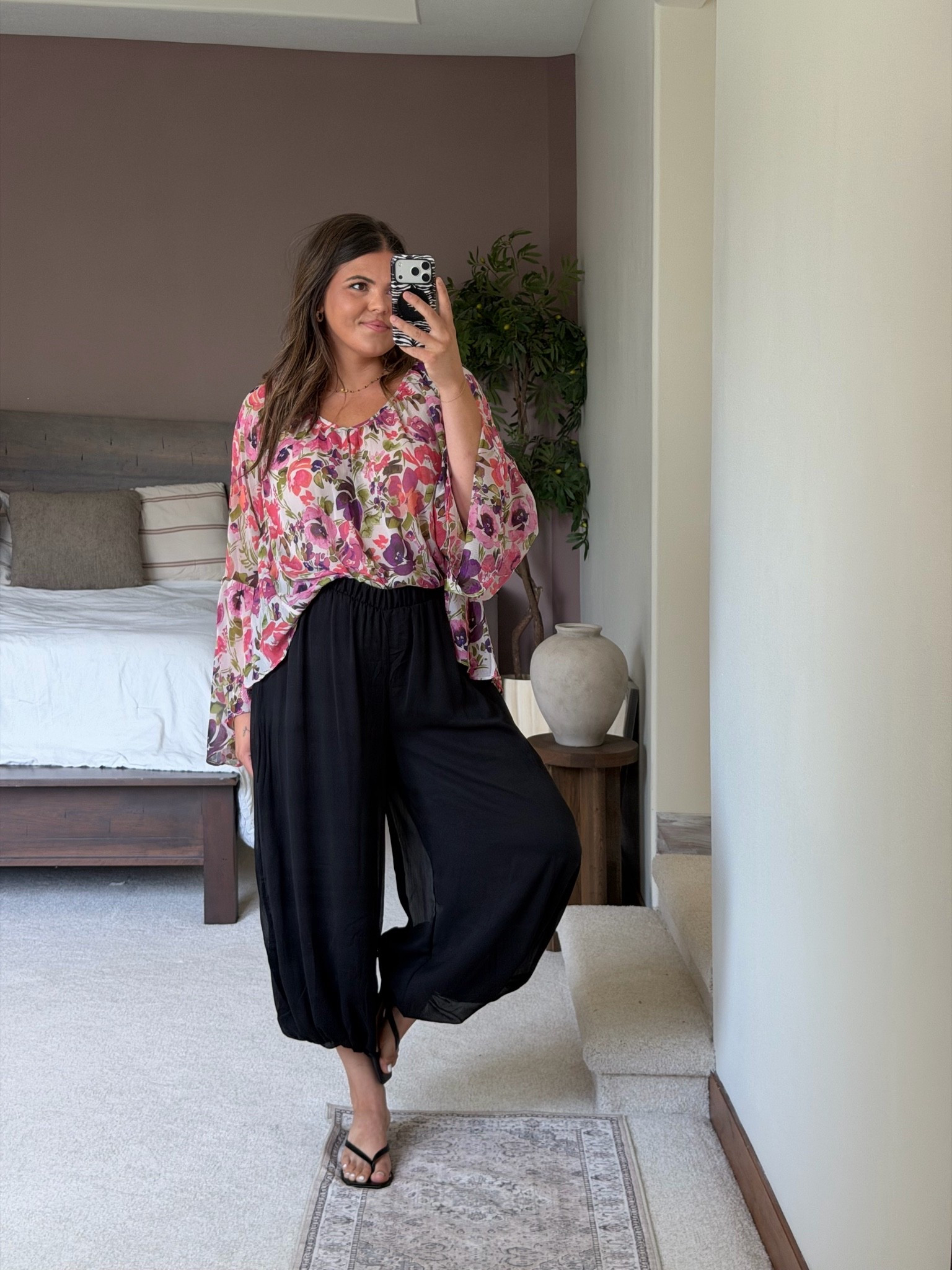 Work outfit / teacher outfit / business casual outfit!

Balloon pants size large @Walmart 
Top @Walmart large
Shoes Amazon  

Midsize, size 12, size 14, mom style, curvy outfit, thick tummy approved