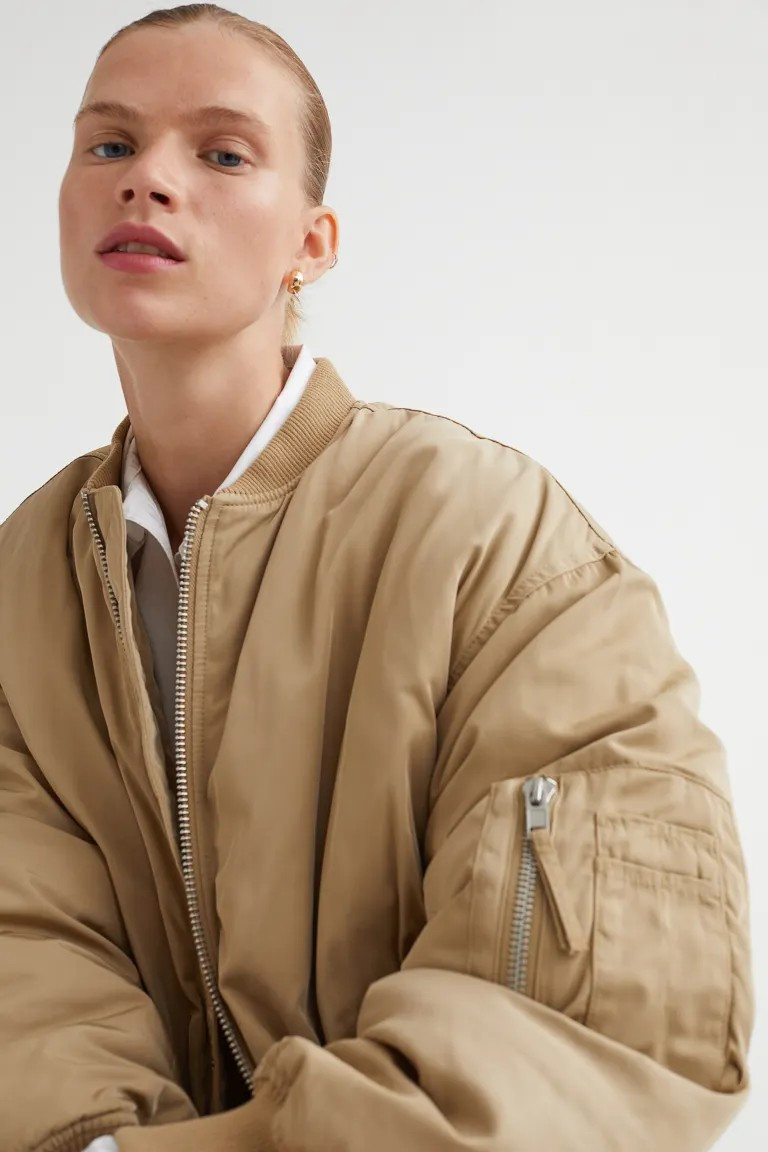 Oversized bomber jacket | H&M (UK, MY, IN, SG, PH, TW, HK)