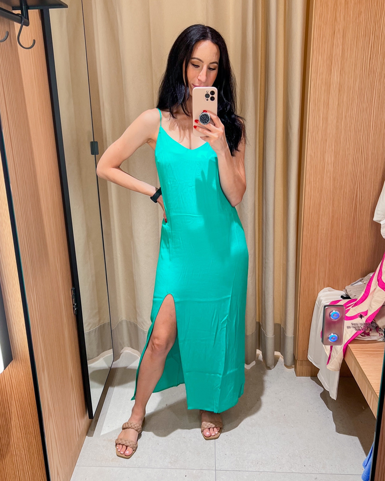 Indosso una S 

Outfit mango // Outfit estivo // Abito elegante // Outfit femminile // Abito verde acqua // Abito lungo 

#LTKunder50 #LTKFind #LTKeurope