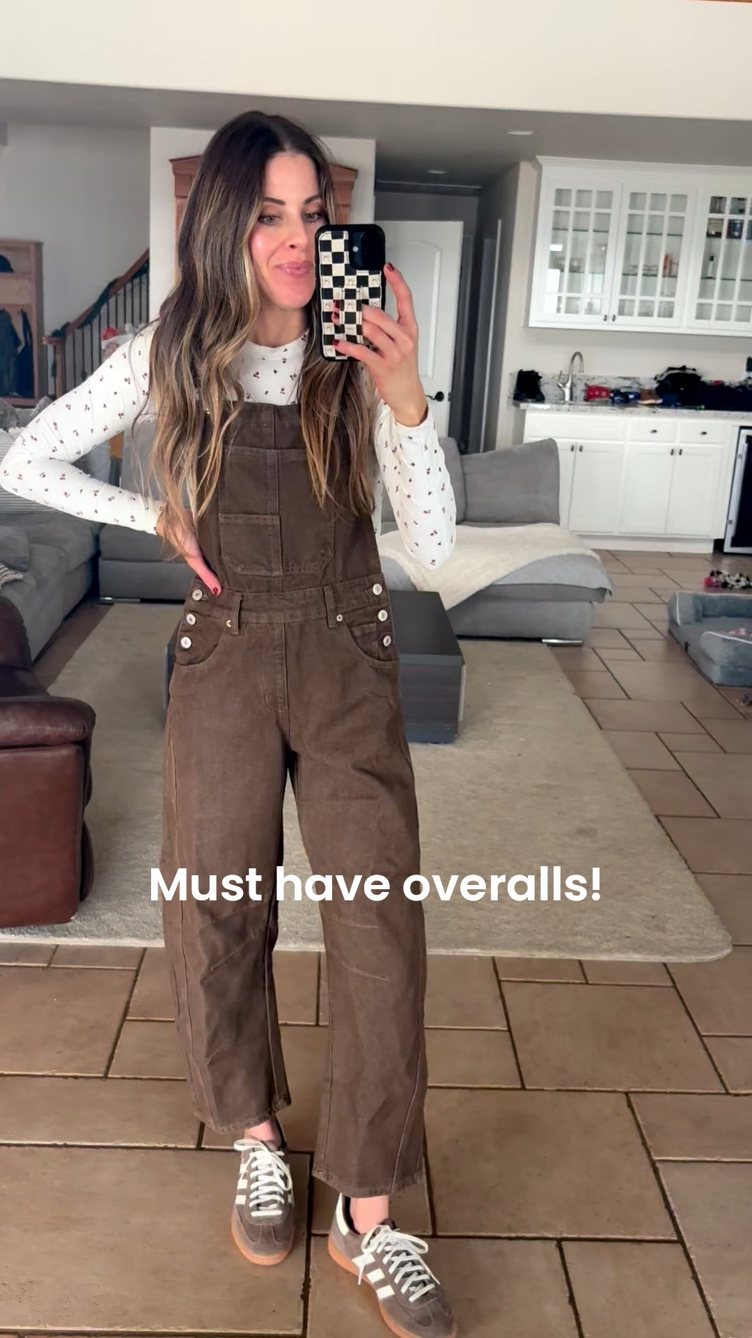These overalls are sooooo good! And becoming a major fave!!! I also have them in leopard print. I have been wearing both nonstop. I am in a size XS. The length is perfect on me. I am 5’5”. Amazon style Amazon overalls barrel overalls barrel jeans free people look.
.
.
.
