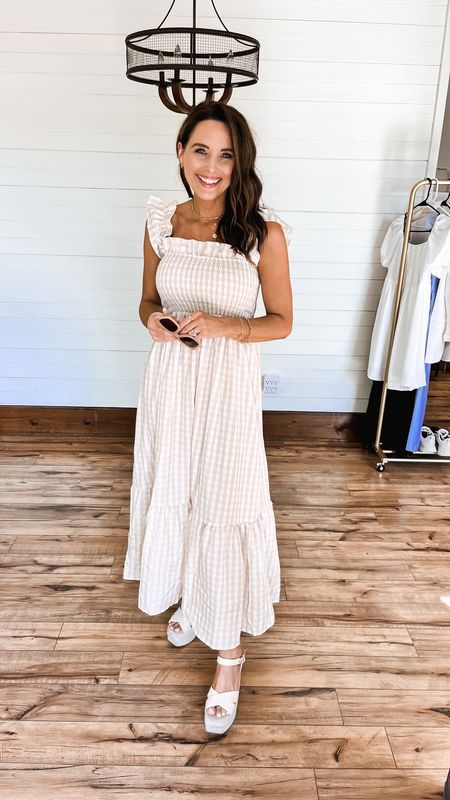 Amazon spring maxi dress! Wearing a size small!