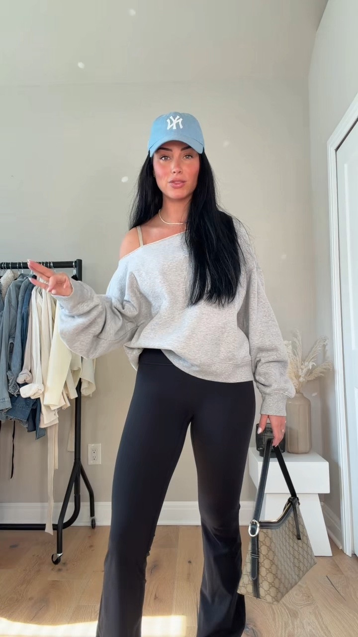 Athleisure Outfit Inspo 👟

I will have it 🔗 on my LTK in the outfit inspo section! 

My sizing 5’7, 145lbs, 32dd
I’m wearing a size large top ( I like the size M more) size 4 32” butter pants 