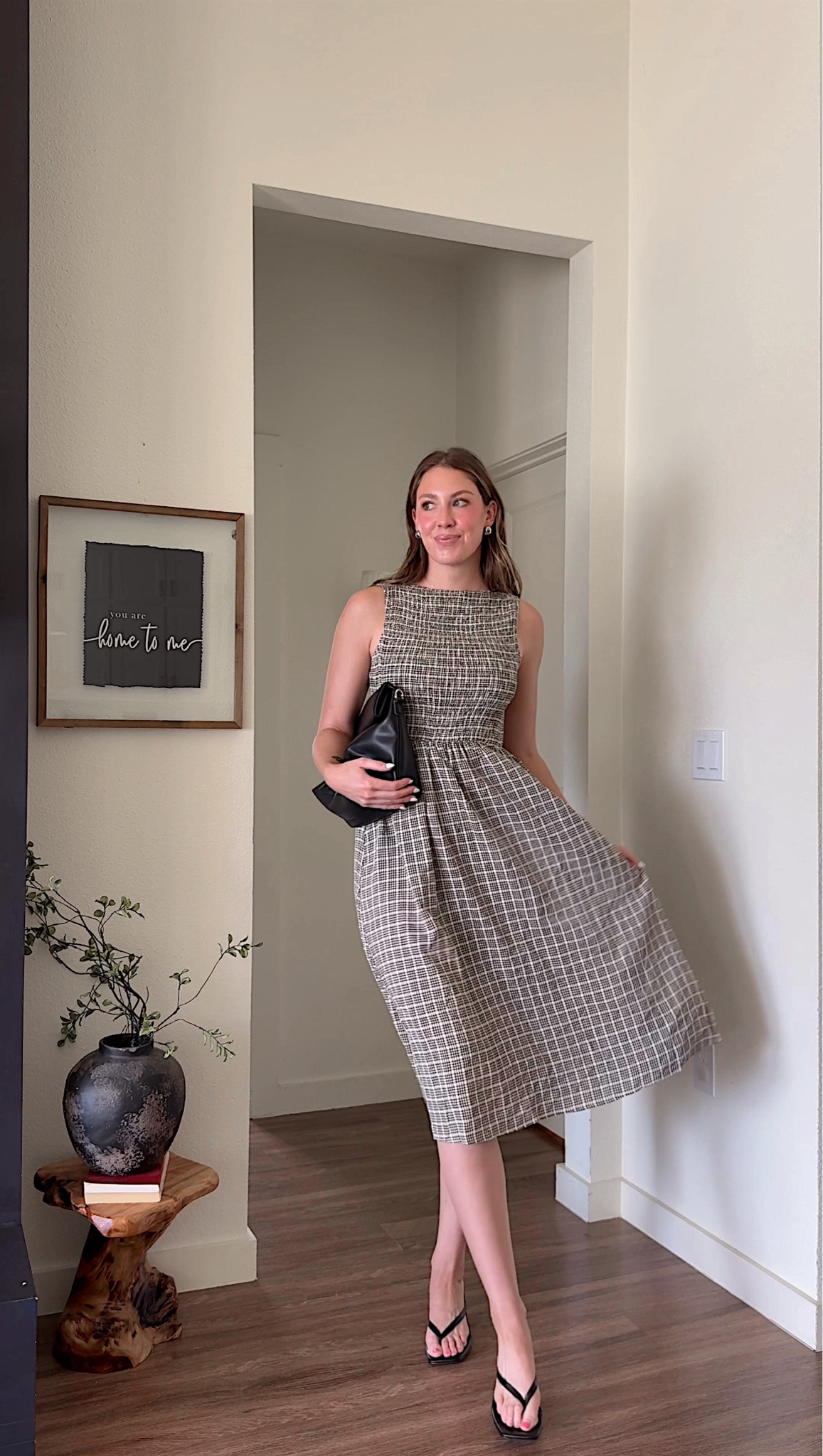 Spring dress❤️ this would be perfect for a casual wedding guest dress, brunch, etc