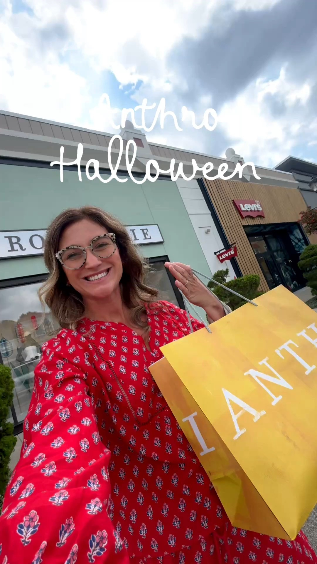 Anthro “killed” it with their Halloween decor this year! 😉 I’m loving all the cute Halloween coffee mugs, icon glasses, Halloween candles, and pillows! Their Halloween decor is so unique! One of my favs.

#LTKdayinmylife #LTKSeasonal #LTKHome