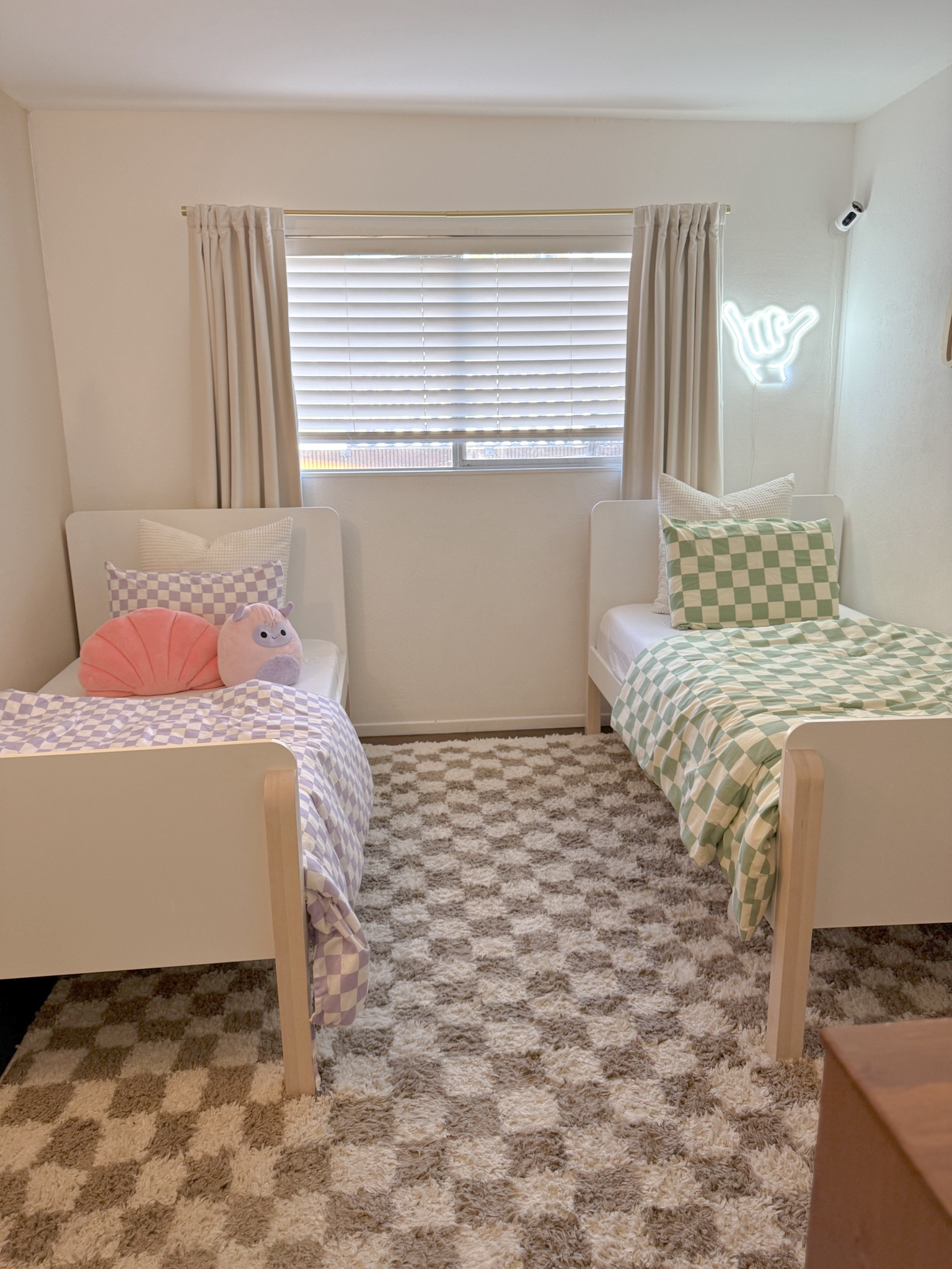 Shop my kids shared bedroom. Checkerboard rug, duvet cover and comforter. Great for girls and boys  

#LTKhome #LTKfamily #LTKkids