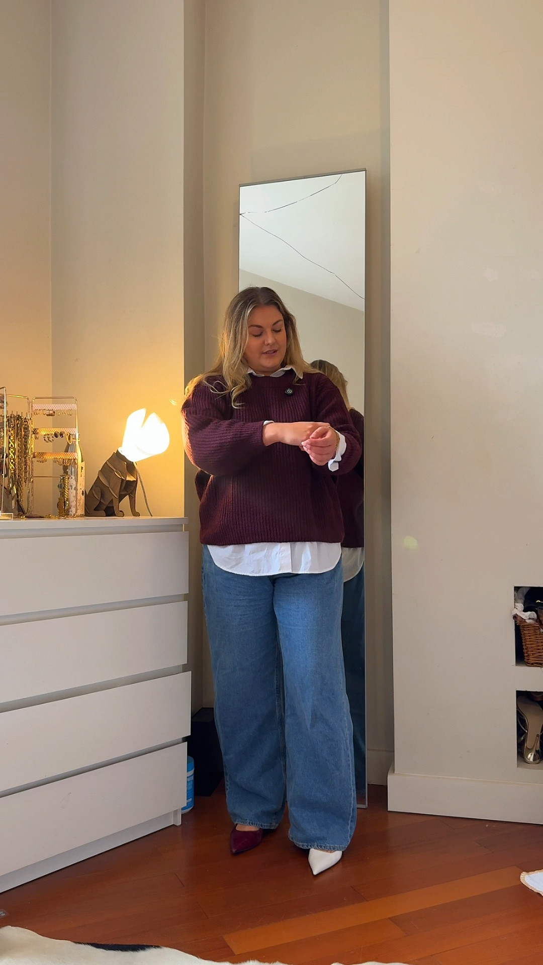 Part 2 of my ASOS autumn haul!

Sizes:

🪩 jeans both 36 waist 34 length - but in the blue jeans you don’t need to size up 
🪩 shirt size 16 
🪩 jumper size large
🪩 knitted top size large 
🪩 burgundy flats wide fit size 7
🪩 white heels regular fit size 7 

#LTKautumn #LTKmidsize #LTKcurves