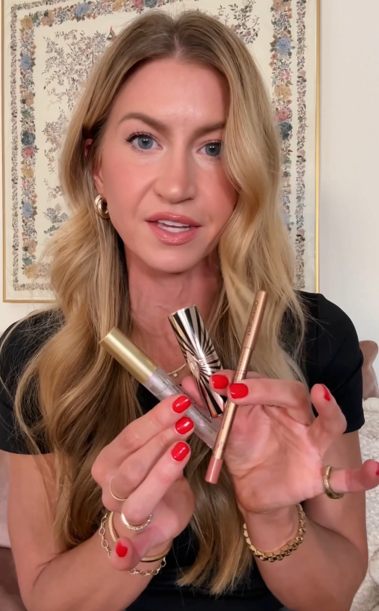 My lipstick trifecta is the Picky Girl Christmas gift today. This combo works so well together and is so beautiful on so many skin tones. All three of these items are currently on sale and would make a great gift for a picky girl!

Lip Liner: shade “Pillow Talk”
Lipstick: shade “In Love With Olivia”
Plumping Gloss: in “Clear”

#LTKSaleAlert #LTKGiftGuide #LTKCyberWeek