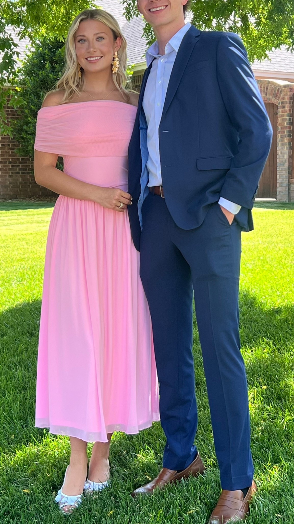 The most perfect wedding guest dress, I'm wearing a size small! I got tons of compliments and felt so beautiful in it. It was perfect because it didn't show how much I was sweating at this outdoor wedding I was at!!! This would be perfect for a graduation dress, bridal shower dress, grad pic dress, wedding guest dress, bridesmaid dress, or for any nice date night! 

#LTKSummerEdit #LTKWedding #LTKFindsUnder50