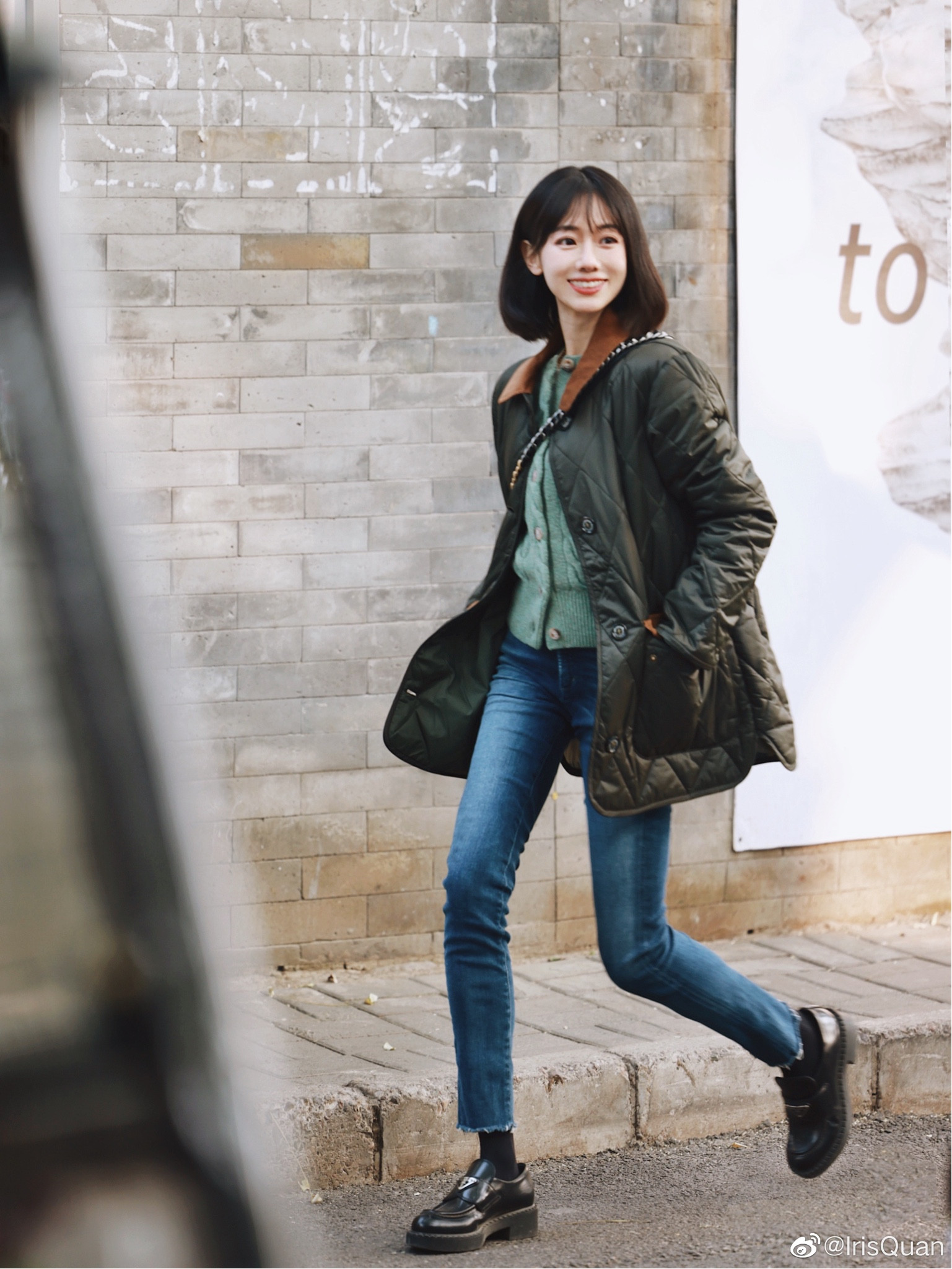 上班穿搭🕵🏻‍♀️今天是帅气的Barbour女孩了
#LTKchina #LTKasia

#LTKstyletip #LTKworkwear