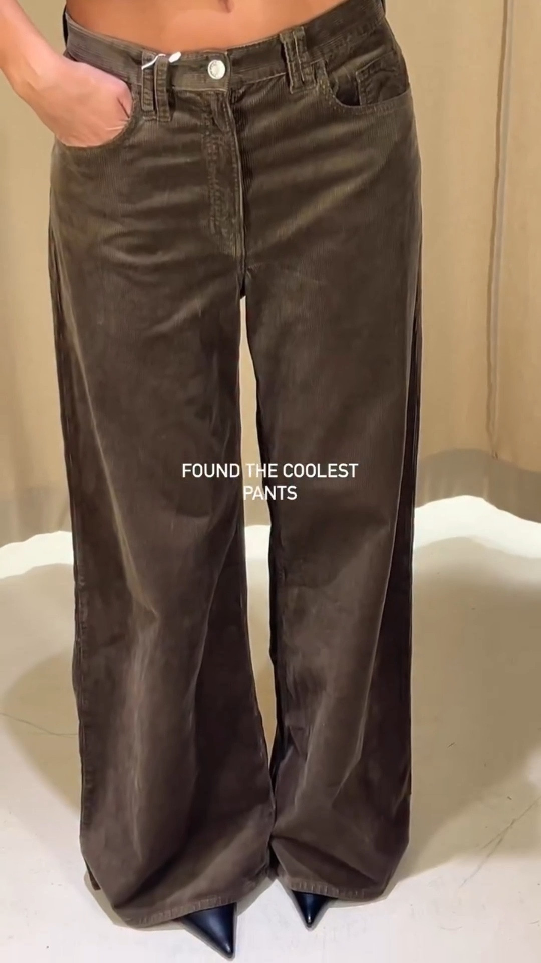 Found the coolest pants 

#pants #ootd #outfitoftheday

#LTKstyletip #LTKeurope #LTKdeutschland