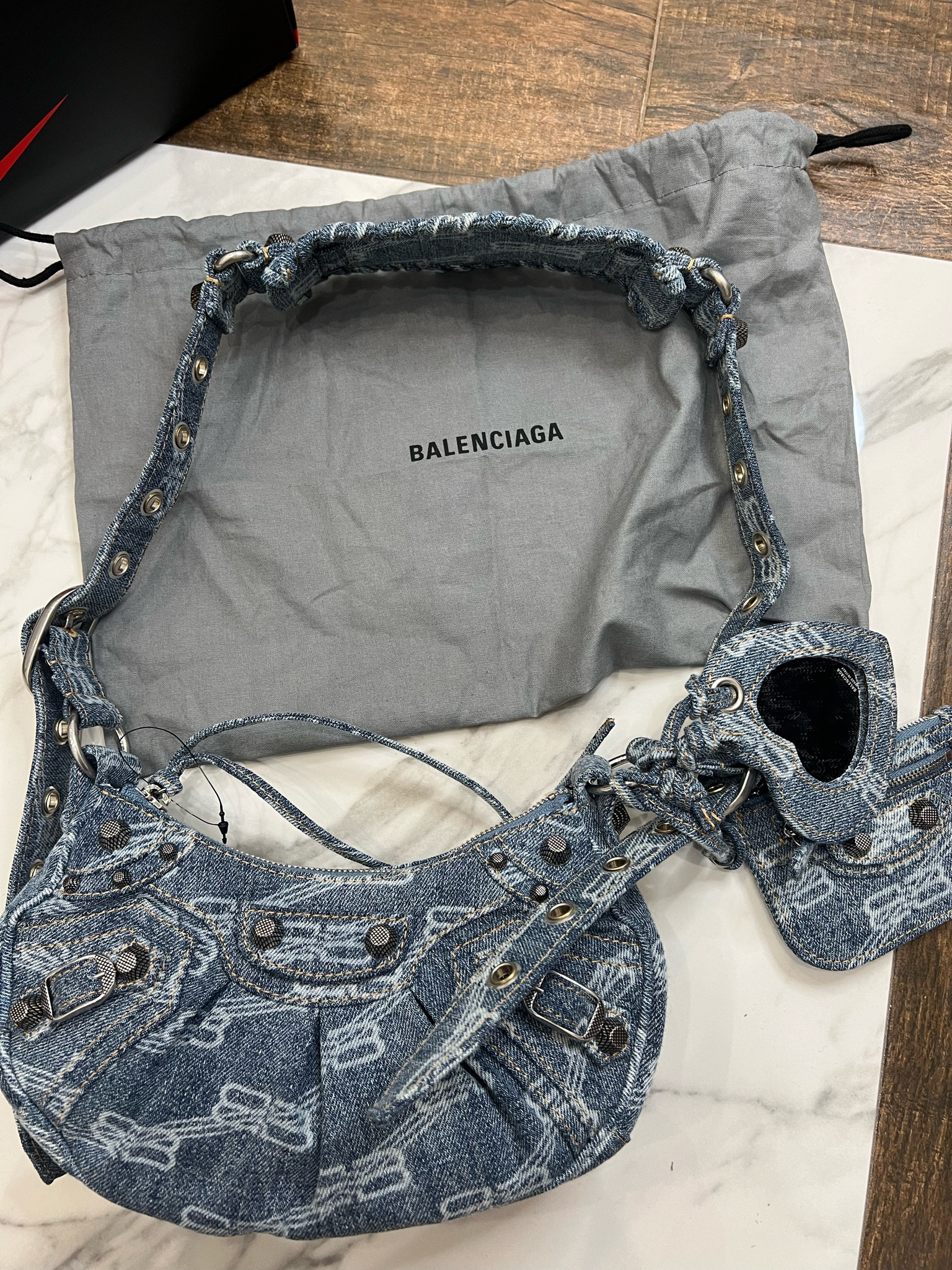 Birthday gift from hubby! I love it 😍

Handbag 
Shoulder bag
Denim bag
Balenciaga bag
Balenciaga 
Chelsea Boots
Fall Dresses
Halloween Decor
Costume Idea
Christmas
Leather Leggings
Fall Shoes
Black Dress
Shacket
Sweater Dress

Fall Decor
Jeans
Bedding
Fall Fashion
Halloween
Leggings
Date Night
Fall Wedding
Booties
Coffee Table
Trench coat
Leather skirt
Black skirt
Black boots
Amazon finds
Amazon fashion 
Steve Madden 
#liketkit 


Kstyletip #LTKunder100 #LTKSeasonal #LTKunder50 #LTKcurves #LTKworkwear #LTKshoecrush #LTKcurves


#LTKfamily #LTKworkwear #LTKitbag