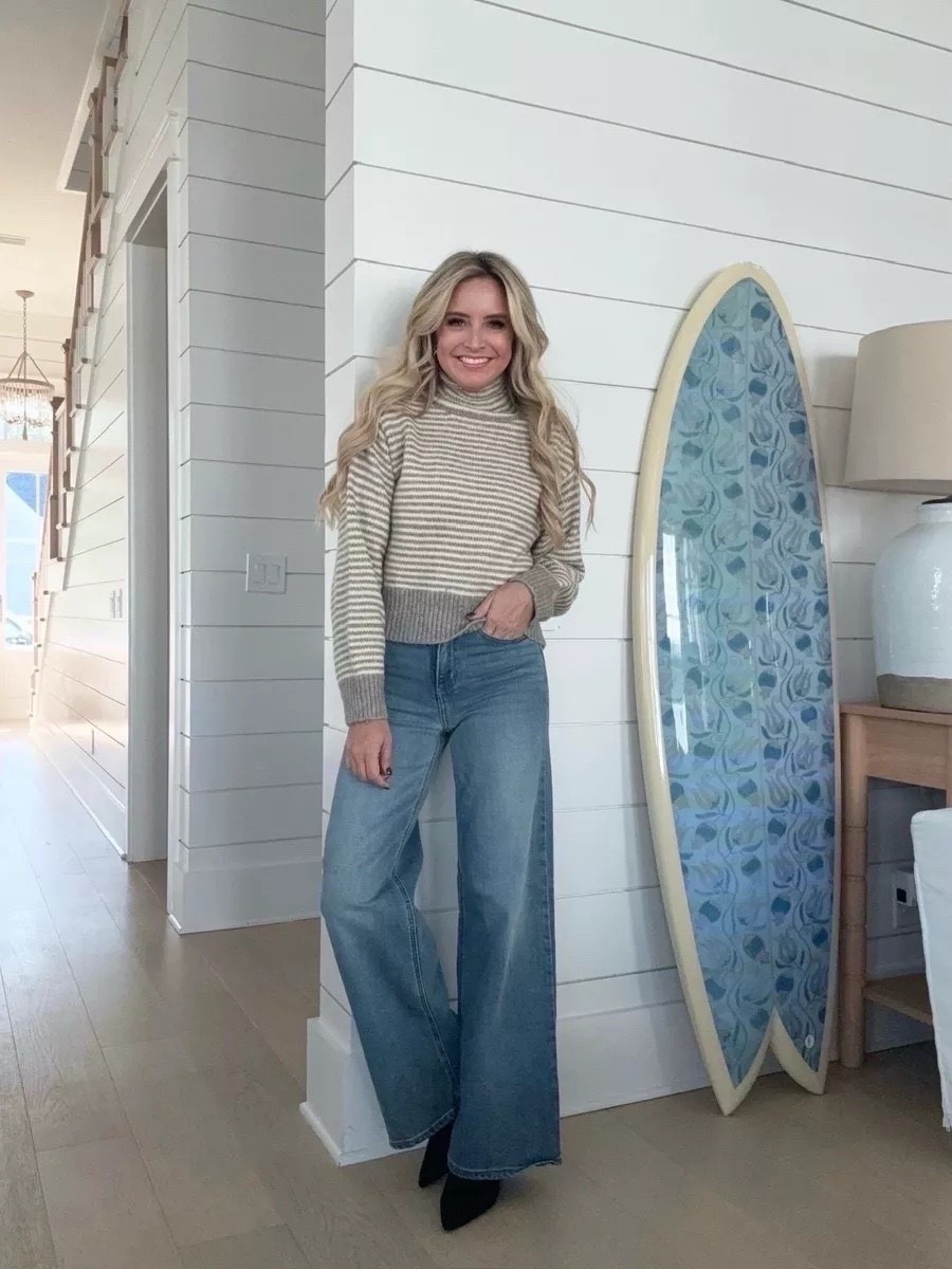 Found the cutest striped sweater. Grabbed it in two colors. Paired with a fab wide leg jean. So good for the fall and winter season. Wearing XS sweater and size 2 denim.


#LTKFindsUnder50 #LTKFindsUnder100

Follow my LTK @thefancyashley on the @shop.LTK app to view this post and get my exclusive app-only content!



#LTKootd #LTKSeasonal