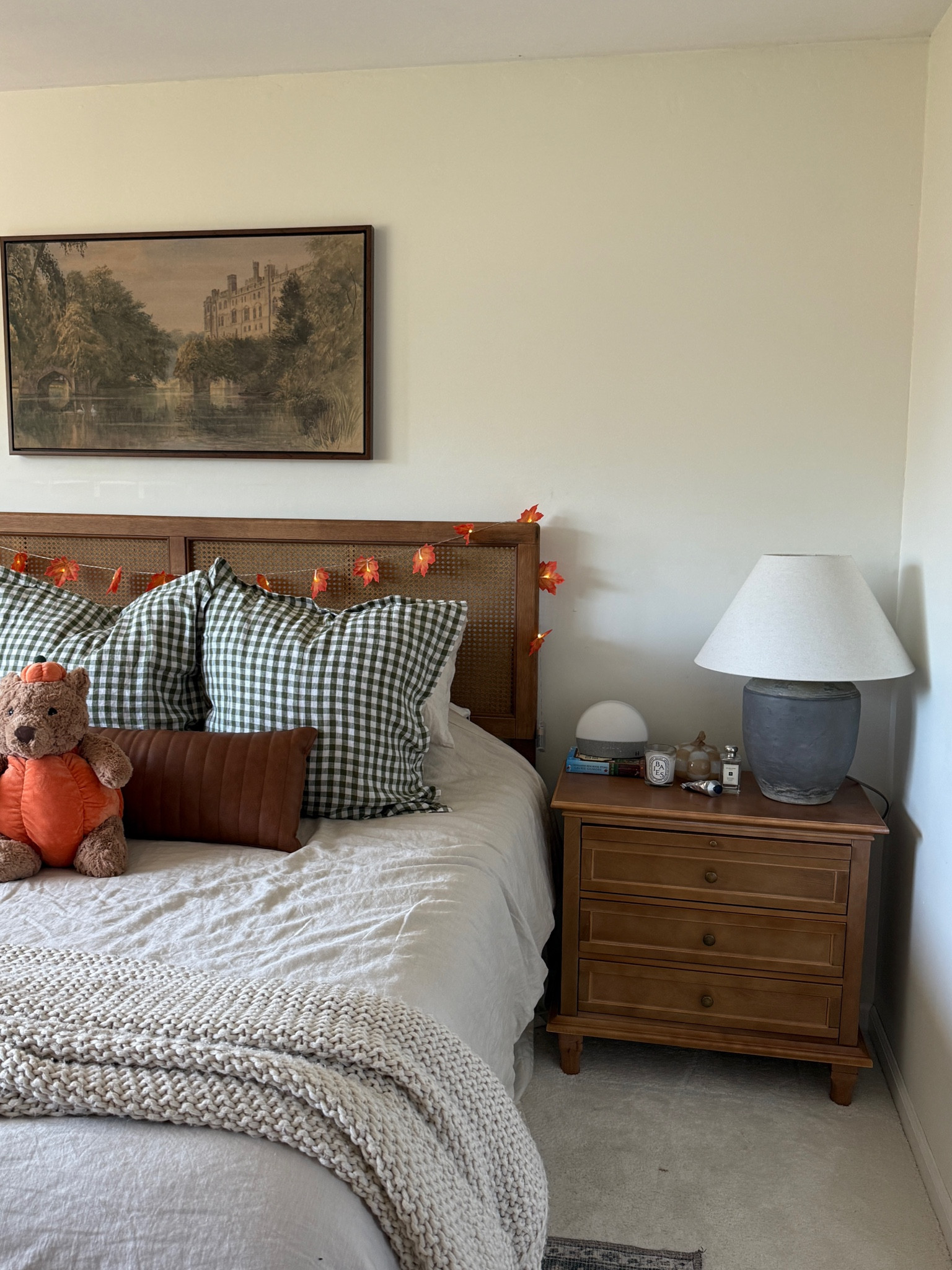 My new nightstand from Wayfair!🎃

#LTKHome #LTKFallSale #LTKSaleAlert