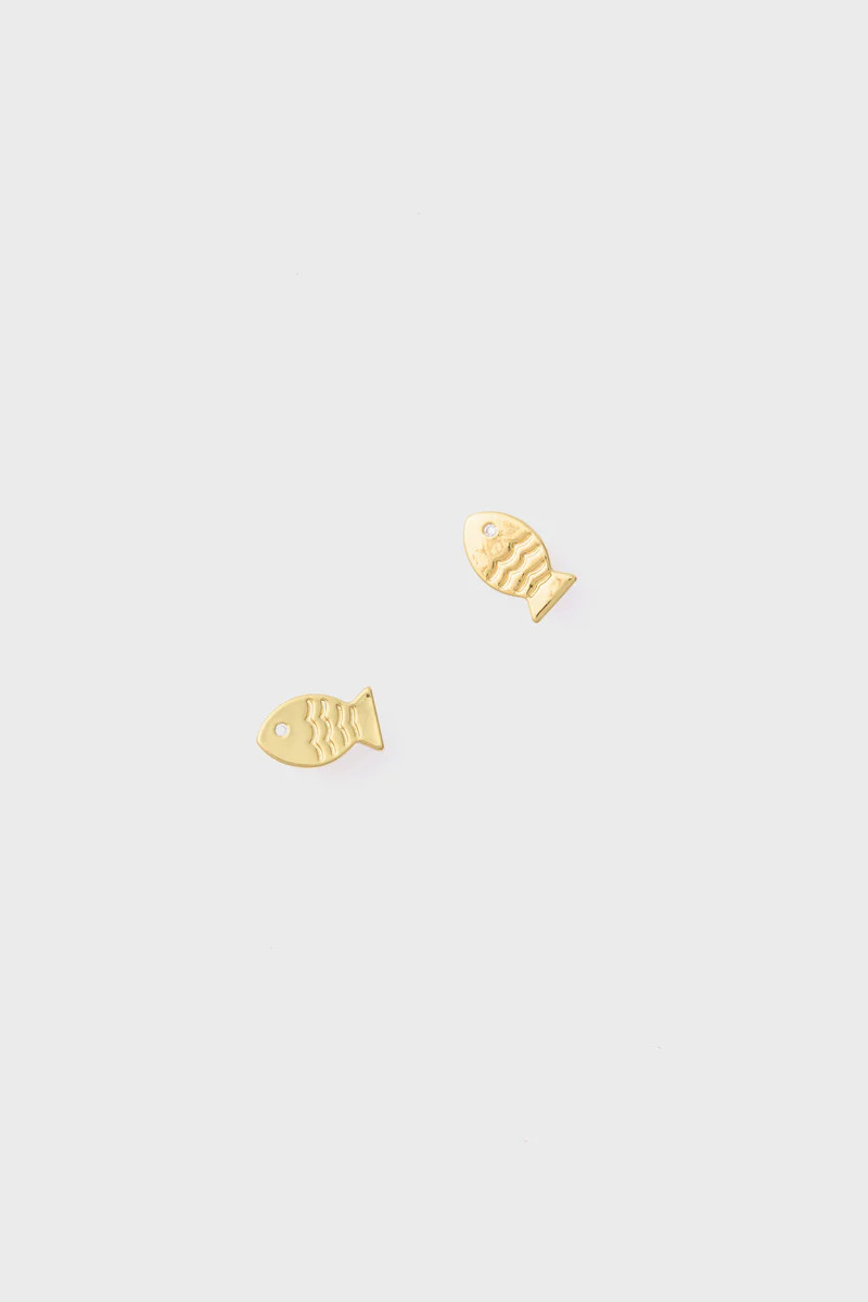 Gold Mini Fish Studs | Tuckernuck (US)