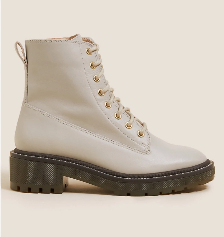 My favourite winter boots😍 I have these in black and cream and they’re so comfy from the get go unlike Dr. Martens🫣

They’re back and in stock right now so I’ve tagged them!

#LTKshoecrush #LTKunder50 #LTKstyletip