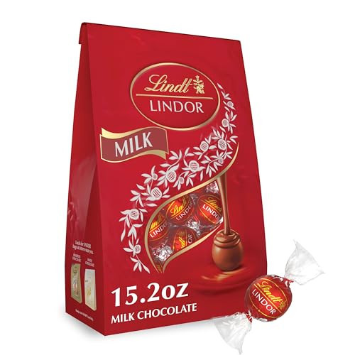 Lindt LINDOR Milk Chocolate Candy Truffles, Milk Chocolate with Melting Truffle Center, 15.2 oz. Bag | Amazon (US)