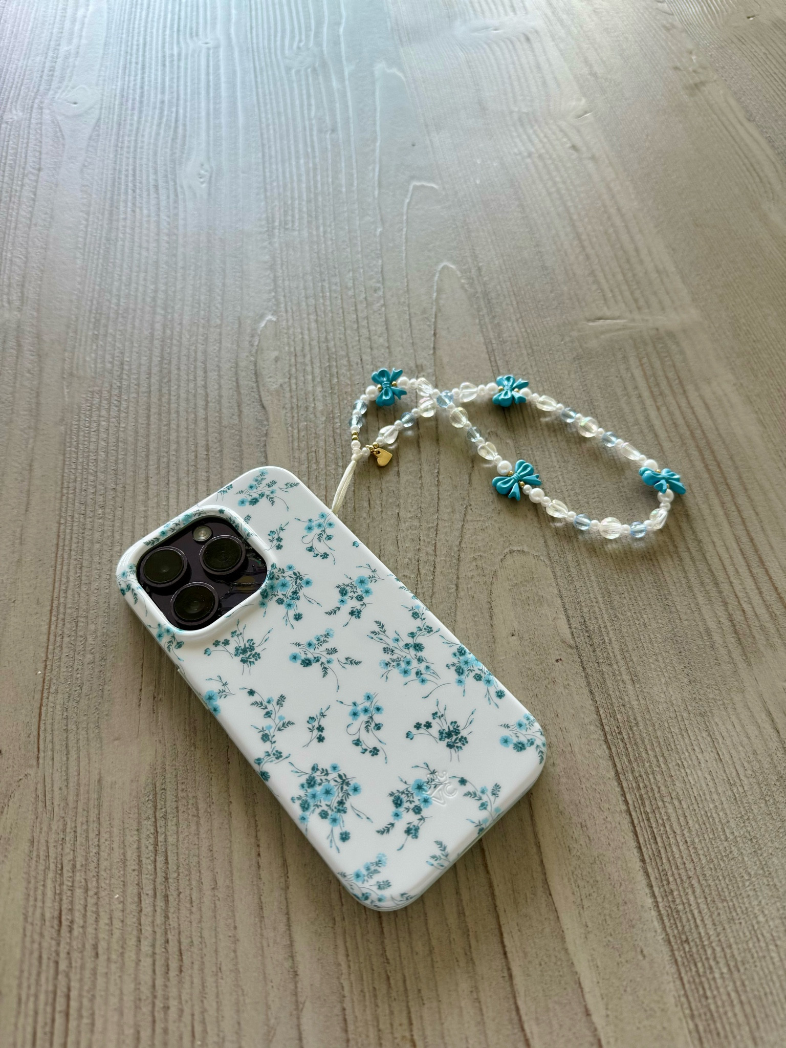 New phone case for summer! 🩵🎀🌸🌊

@walmart 
#walmartpartner 

#LTKStyleTip #LTKSeasonal #LTKFindsUnder50