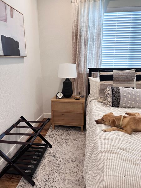 The guest room at The Urban Villa is ready for guests! Who’s coming for a visit?! Dog cuddles are included : ) 
