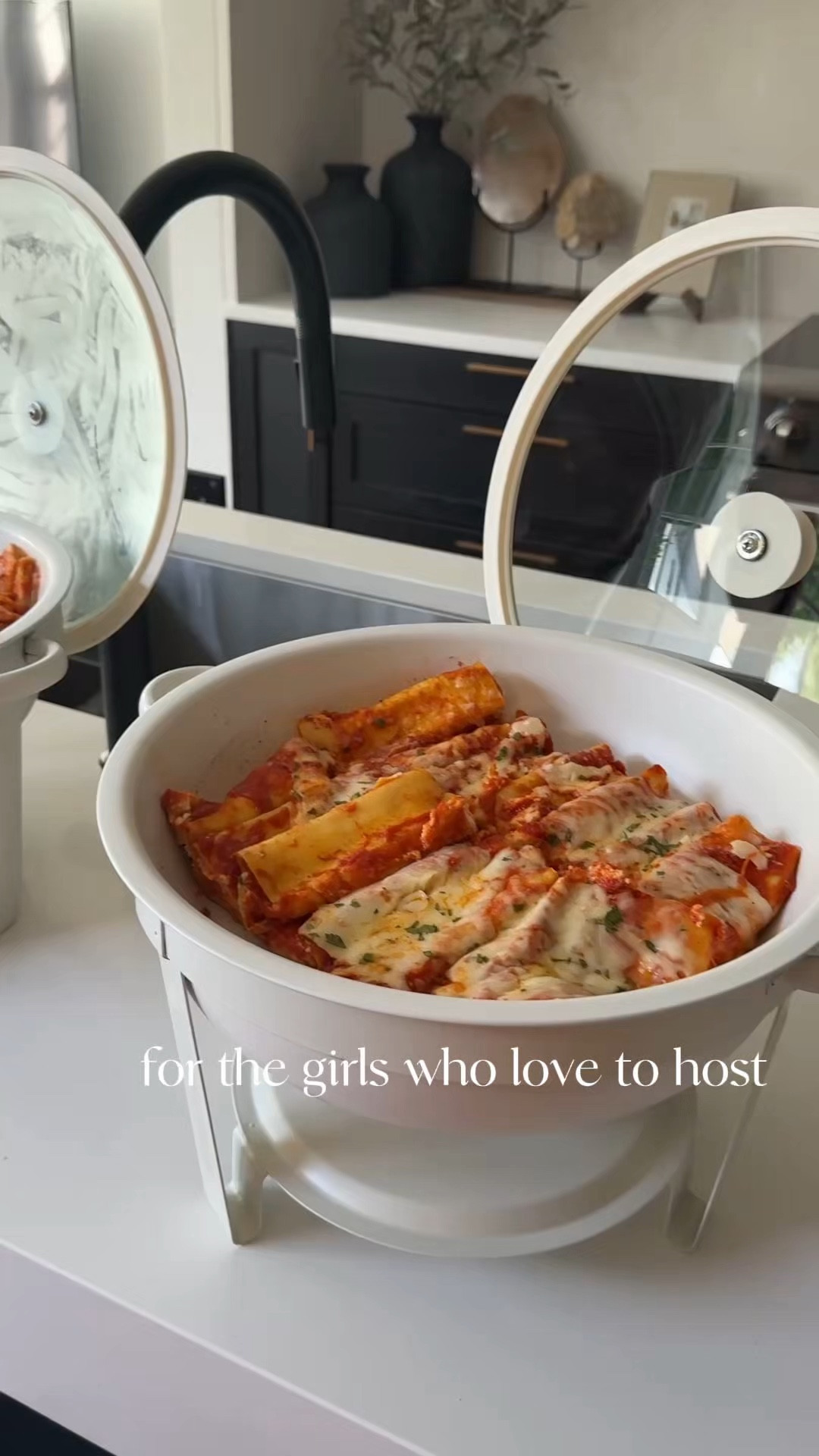 hosting season just got easier 🤍 these chic white chafing dishes are 50% off and perfect for keeping food warm for parties, holidays, or backyard get-togethers. say HOSTING if this is something you would find useful and I’ll send you the details.

You can serve multiple dishes and still have everything looking clean and elevated on the table. Such a good entertaining find.

#hostingessentials #entertainingathome #walmartfinds #homeentertaining #dealfinds