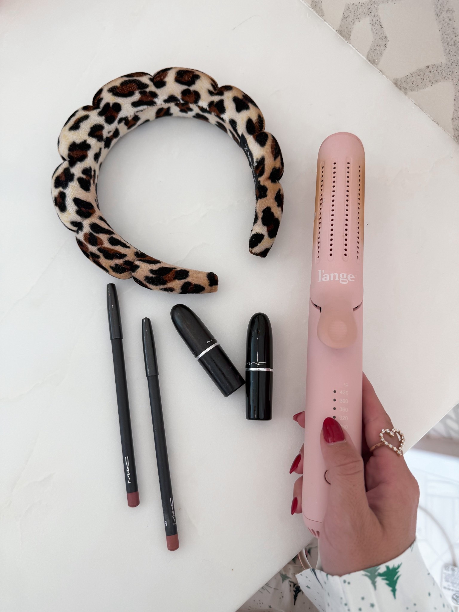 Black Friday week = beauty haul season 🖤 I’ve got my coffee, cozy pajamas, and @ultabeauty cart ready. The best part? The deals last all week long. Shop my favorites from the deals here! #ultabeauty #ulta #ad

#LTKCyberWeek #LTKgrwm #LTKGiftGuide