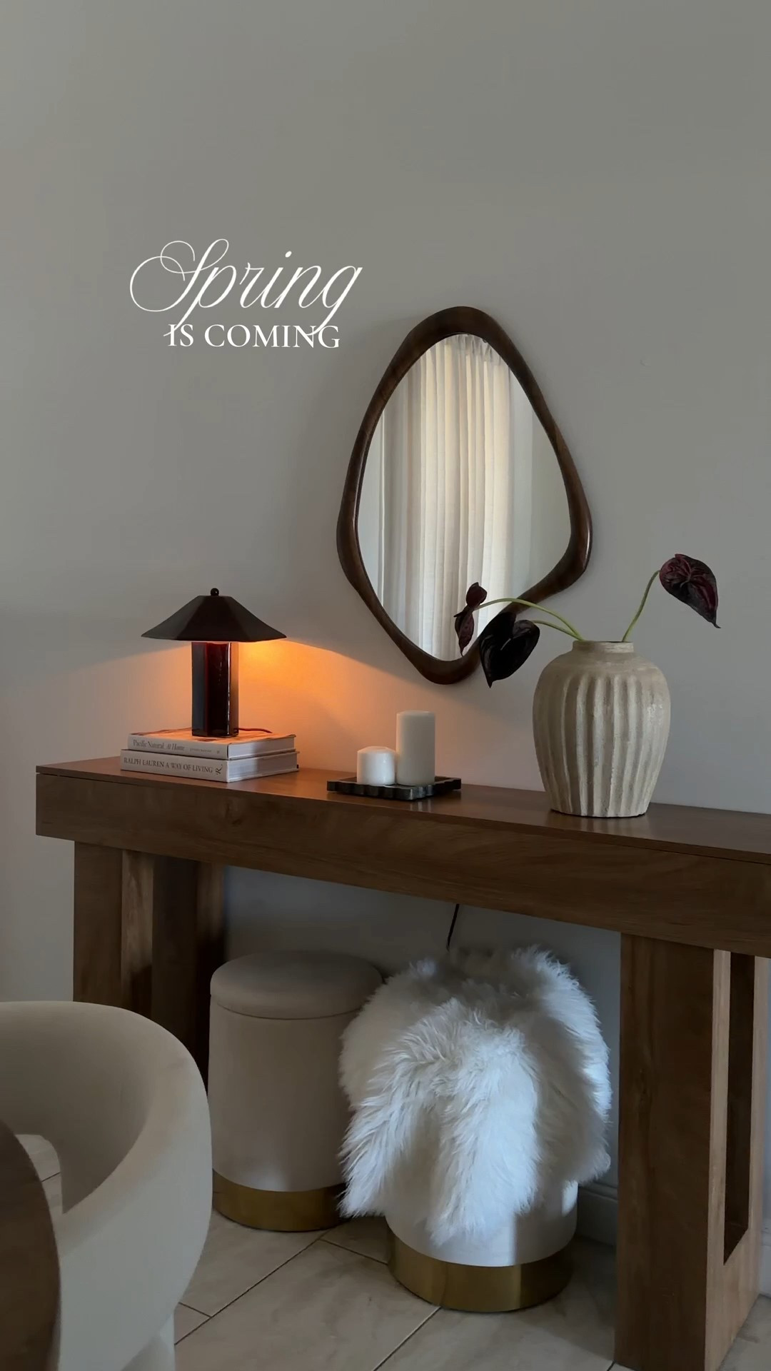 A quick swap of stems is my favorite way to refresh the entryway each season and these snowball stems are just perfect to start the transition into spring. 🌿 

@Wayfair 

#wayfair #wayfaircreator #ad #homedecor #apartmentliving

#LTKstorytime #LTKHome #LTKSaleAlert