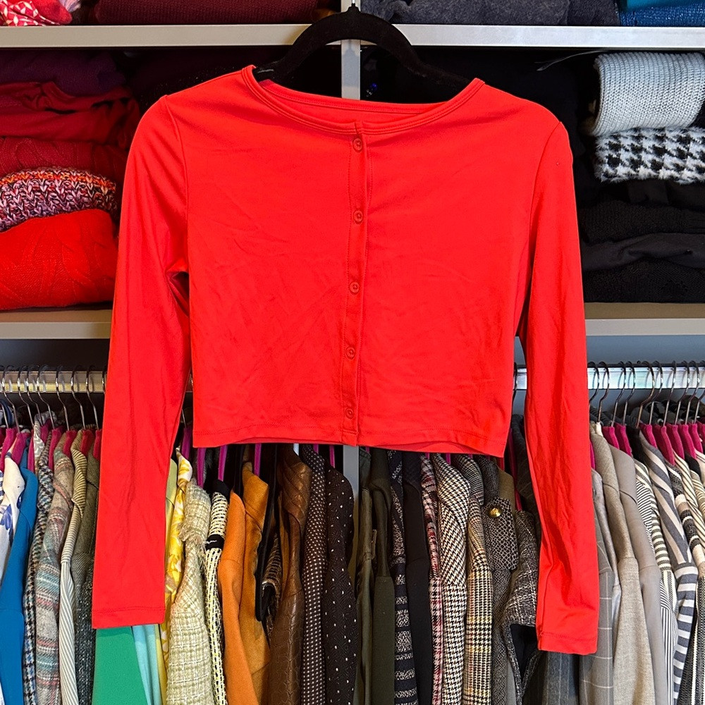 Wild Fable reddish long sleeve front button closure cropped cardigan size XS NWT | Poshmark