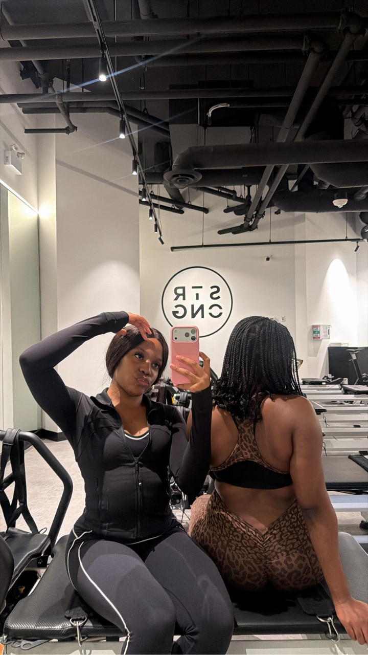 strength, cardio and core session with my sister @joyokon_ 🤍 and we both felt the burn the next day from these movements 💪🏽🔥 @strongpilates_ca 
@strong_oakville

#LTKworkwear #LTKwinter #LTKcanada