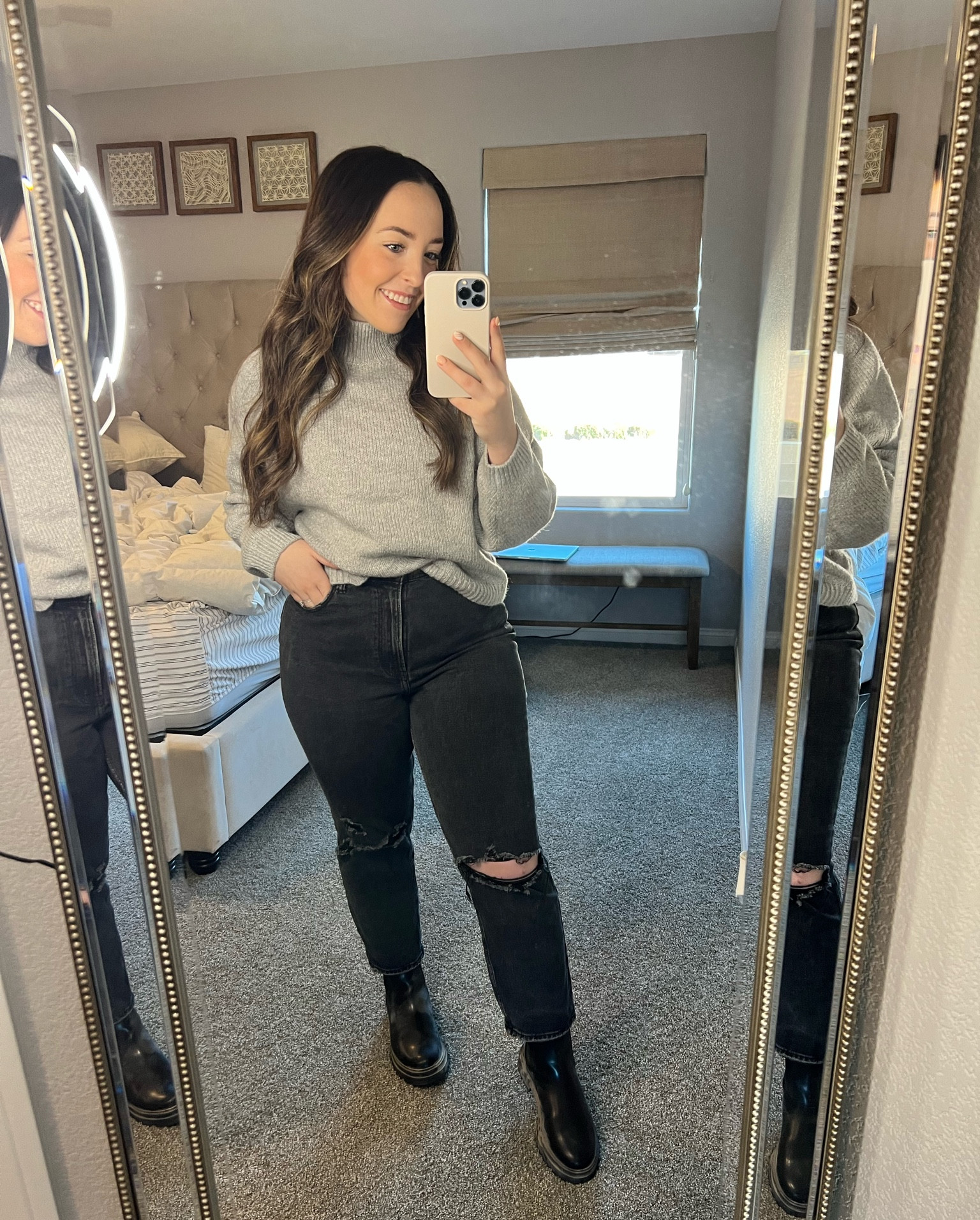 Sweater: Small
Jeans: 29

#LTKcurves #LTKSeasonal #LTKstyletip