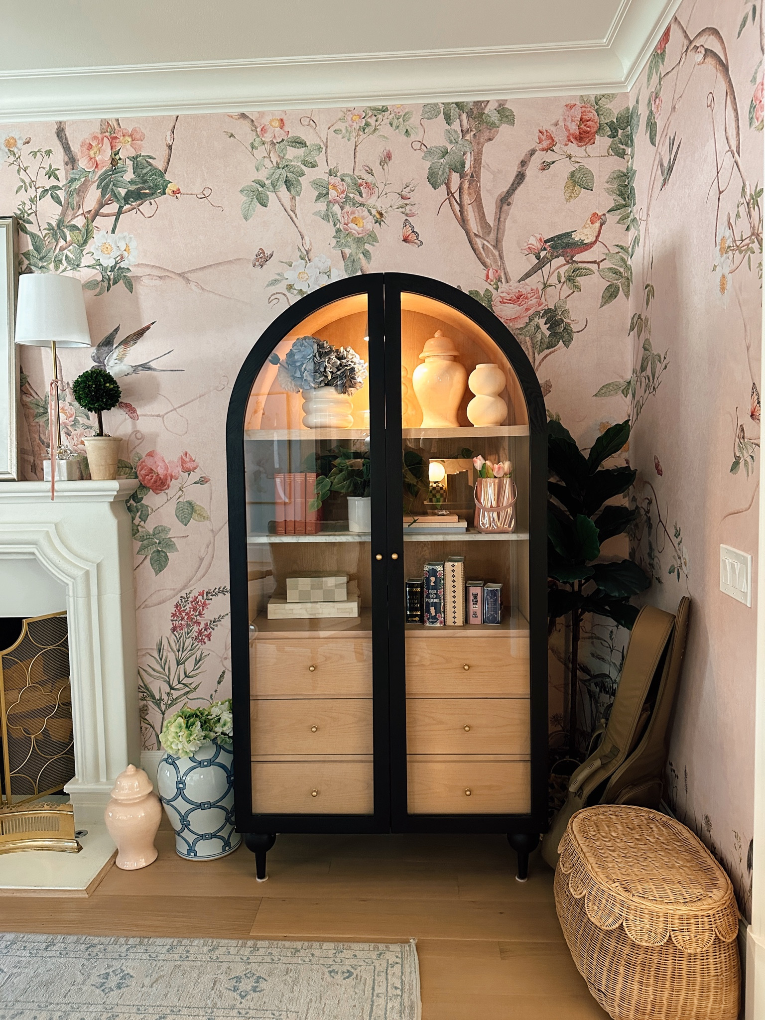 Still can’t get over how this space came together 🩷 The pink wallpaper makes it feel like a fairytale, and every corner has a cozy, intentional touch. Layers of texture, dreamy decor, and just enough charm to make you want to curl up with a book and stay awhile. ✨ This room feels like me.



 #LivingRoomGoals #PinkWallpaper #HomeDecor #CozyVibes #ColorAndTexture #NewHome #InteriorDesign #DecorDetails #HomeInspo #RoomReveal #ChicLiving #HomeStyle #DreamSpace #CozyCorners #TextureLover #DecorGoals #LivingRoomDecor #AmazonFinds #StylishHome #RoomMakeover

#LTKStyleTip #LTKHome #LTKSeasonal