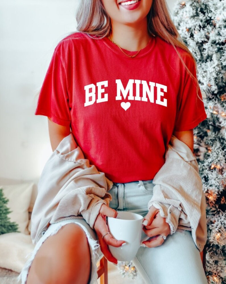 Comfort Colors Shirt, Valentine's Day Shirt, Women's Valentine Shirt, Be Mine Shirt, Retro Valent... | Etsy (US)