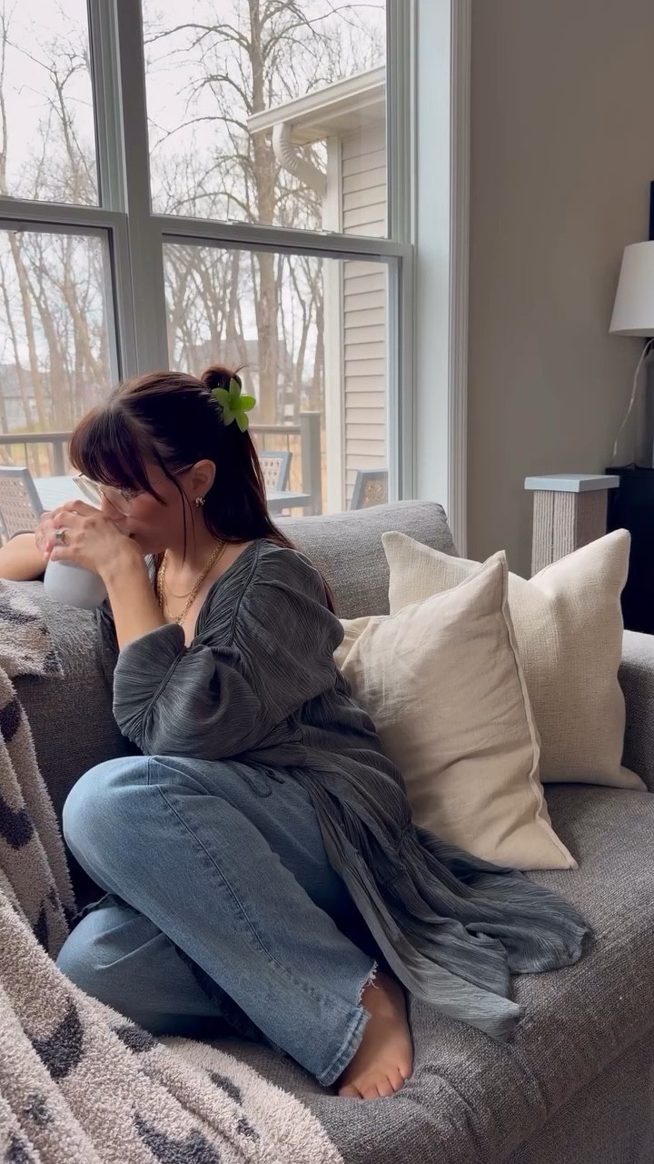 #ad | one of those small changes that actually made a big difference in my routine 🙌🏼🧺

I used to spend so much time pre-treating before I could even start a load and with a toddler it just felt like one more thing.

I ordered these Tide Evo tiles with Target same-day delivery and it’s been such an easy switch! just toss one in and go 👏🏼 no measuring, no mess, and I don’t feel like I have to treat every little thing anymore!

honestly just makes laundry feel way less overwhelming which I need in this stage of life!

comment SHOP & I’ll send a link to grab yours at Target! 🎯🫧 or use this link: https://rstyle.me/+B2W664kj2jv97l6gwiFpng

#TargetPartner #TidePartner, #tide, #tidevo liketkit @shop.ltk @tidelaundry @target