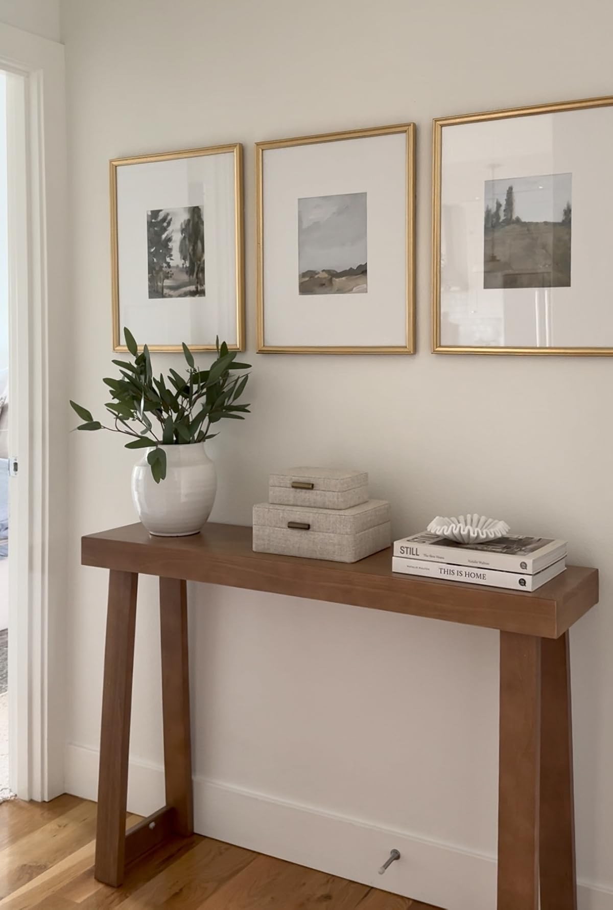 Styled entry way table decor!

#LTKHome #LTKFindsUnder100 #LTKFindsUnder50