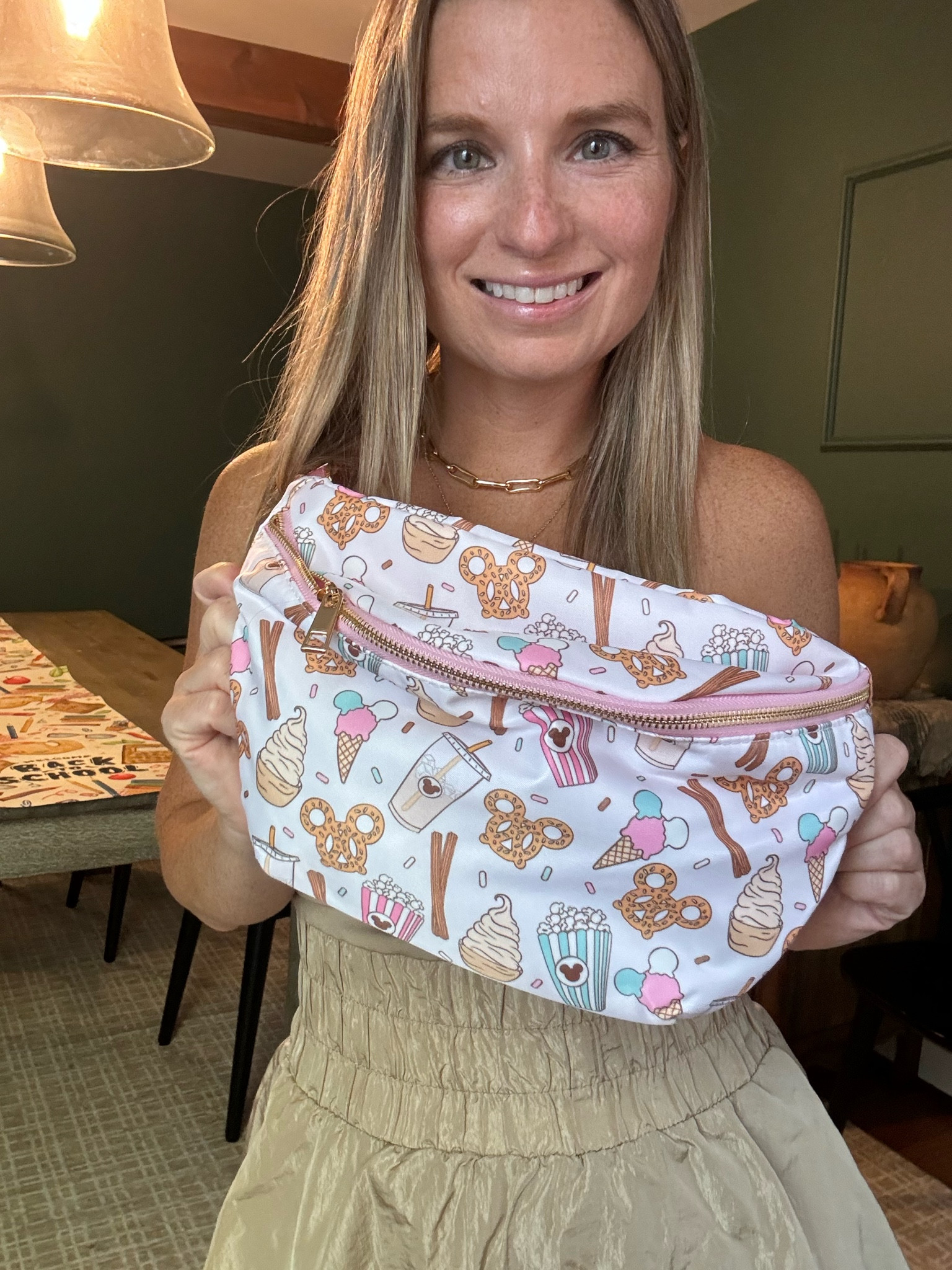 How cute is this belt bag / crossbody bag for Disney?!!! 