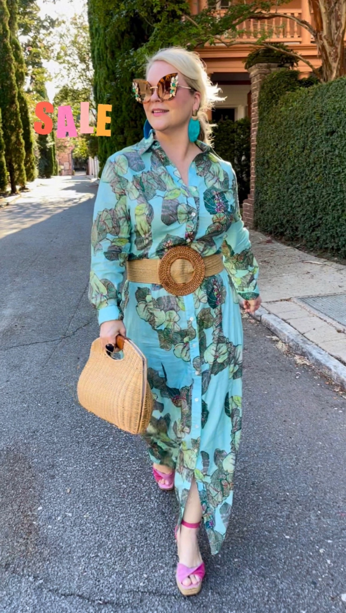 This dress is now on major sale! Belt is from jujuloves.com

#LTKSaleAlert #LTKOver40