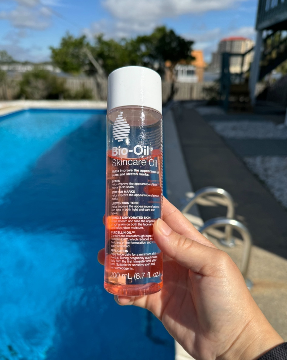 The only thing I trust to avoid stretch marks 🙌🏼 Bio Oil 

#LTKbaby #LTKbeauty #LTKbump