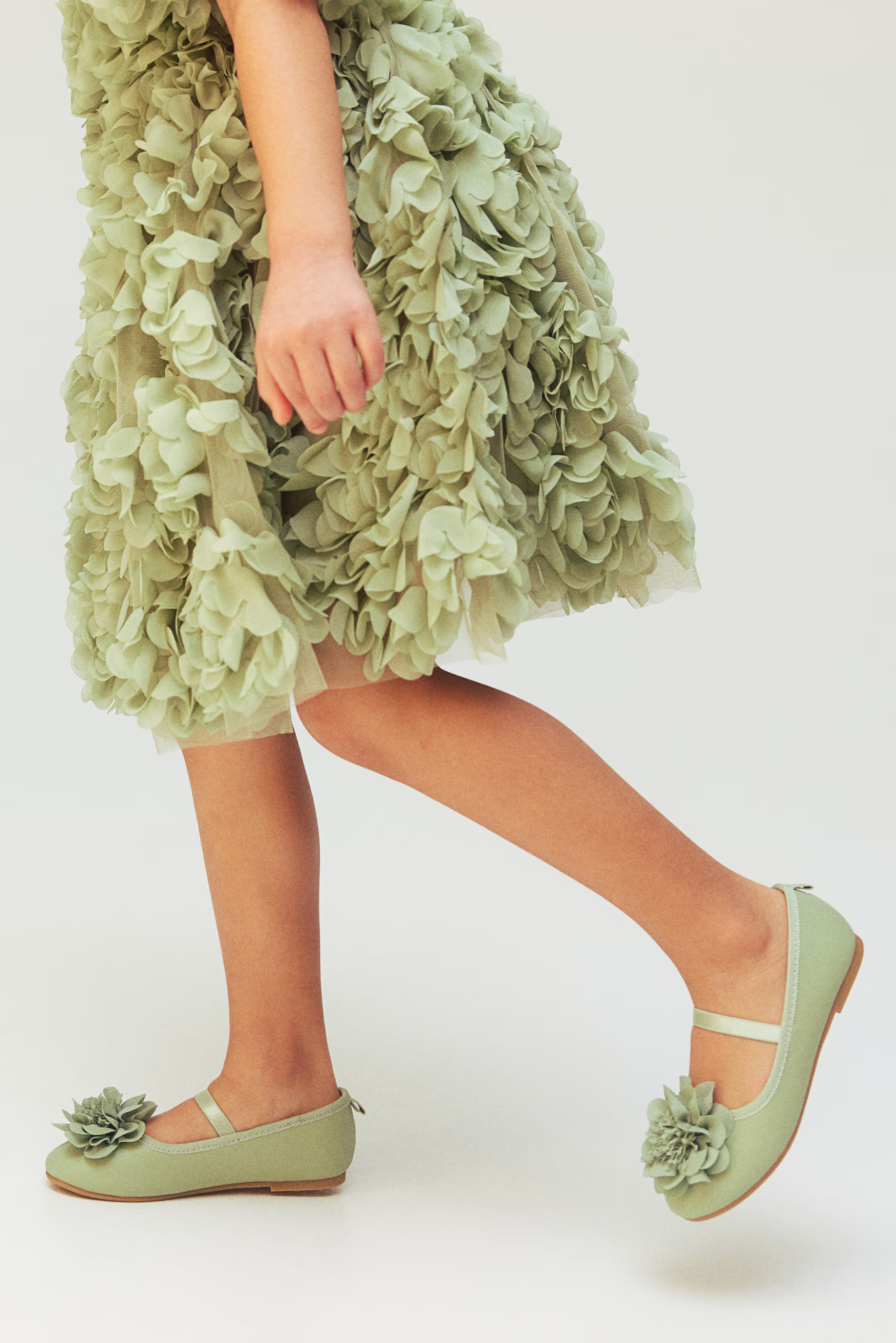 Appliquéd Ballet Flats | H&M (US + CA)