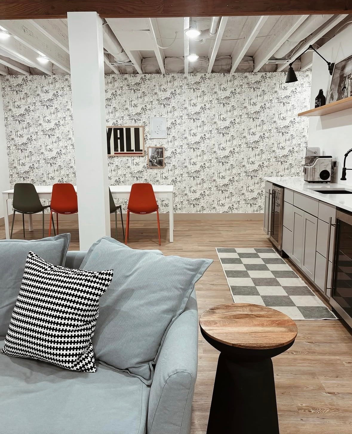 Basement +svelti look Aline!