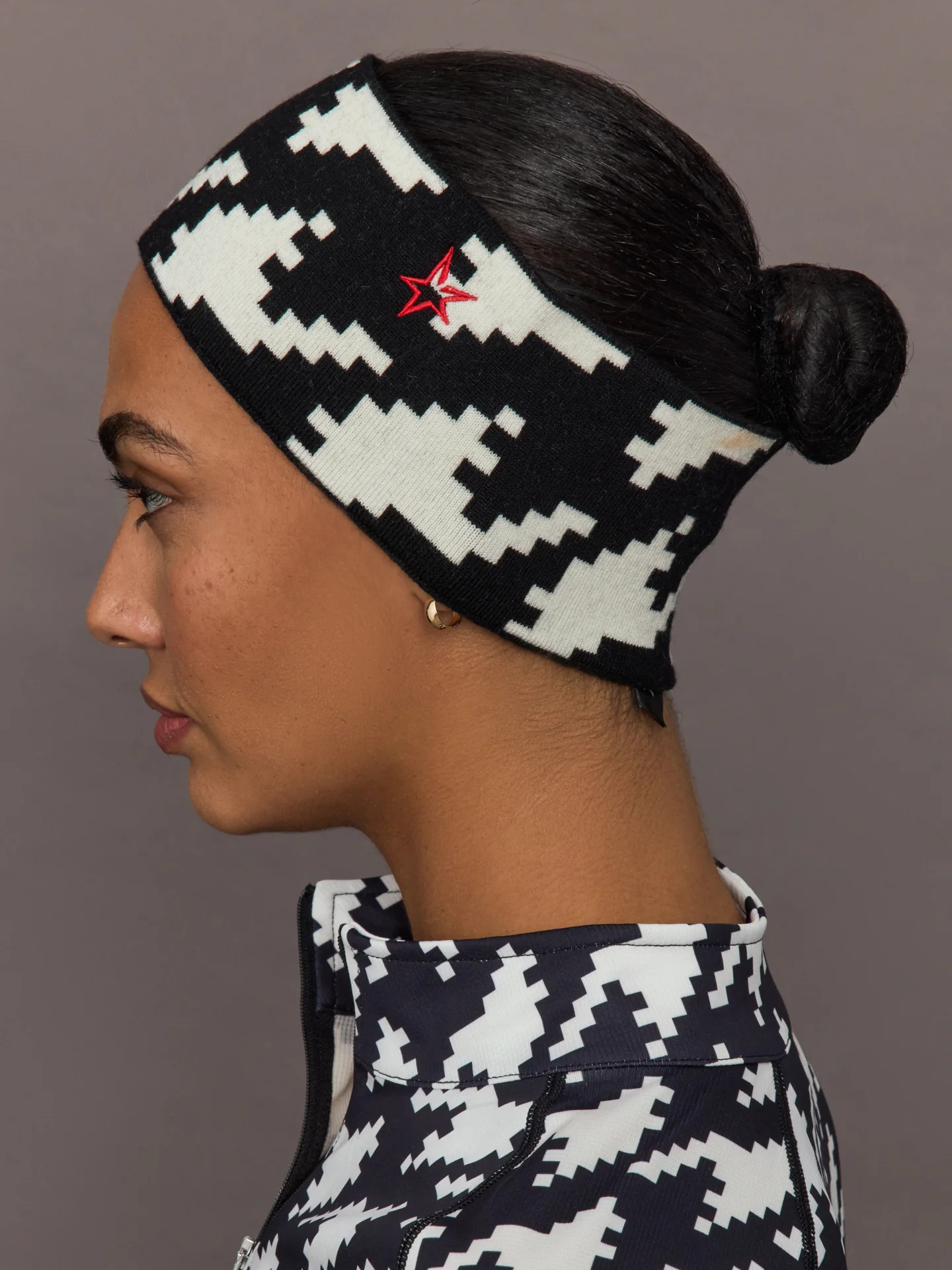 Perfect Moment Headband In Merino Wool - B&W Houndstooth - Size OS | Carbon38