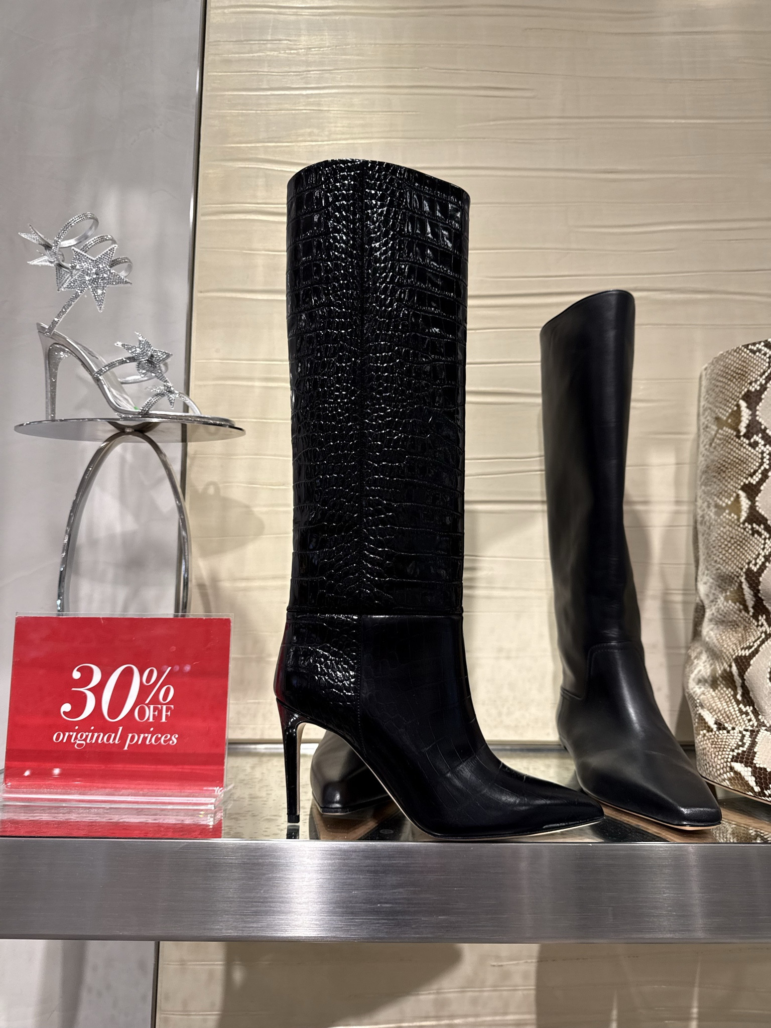 Swooning over these boots. Linking what I stumbled upon! 

 