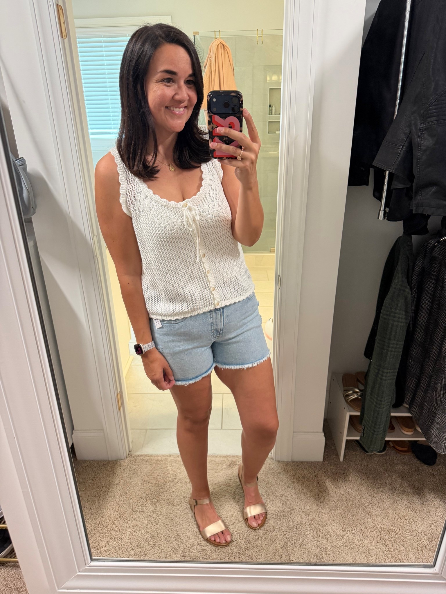 Wearing a Medium in the top and an 8 in the shorts. I’m 5’11” and I love the length of these shorts, Old Navy is killing it this year! 

#LTKdayinmylife #LTKootd #LTKmomlife