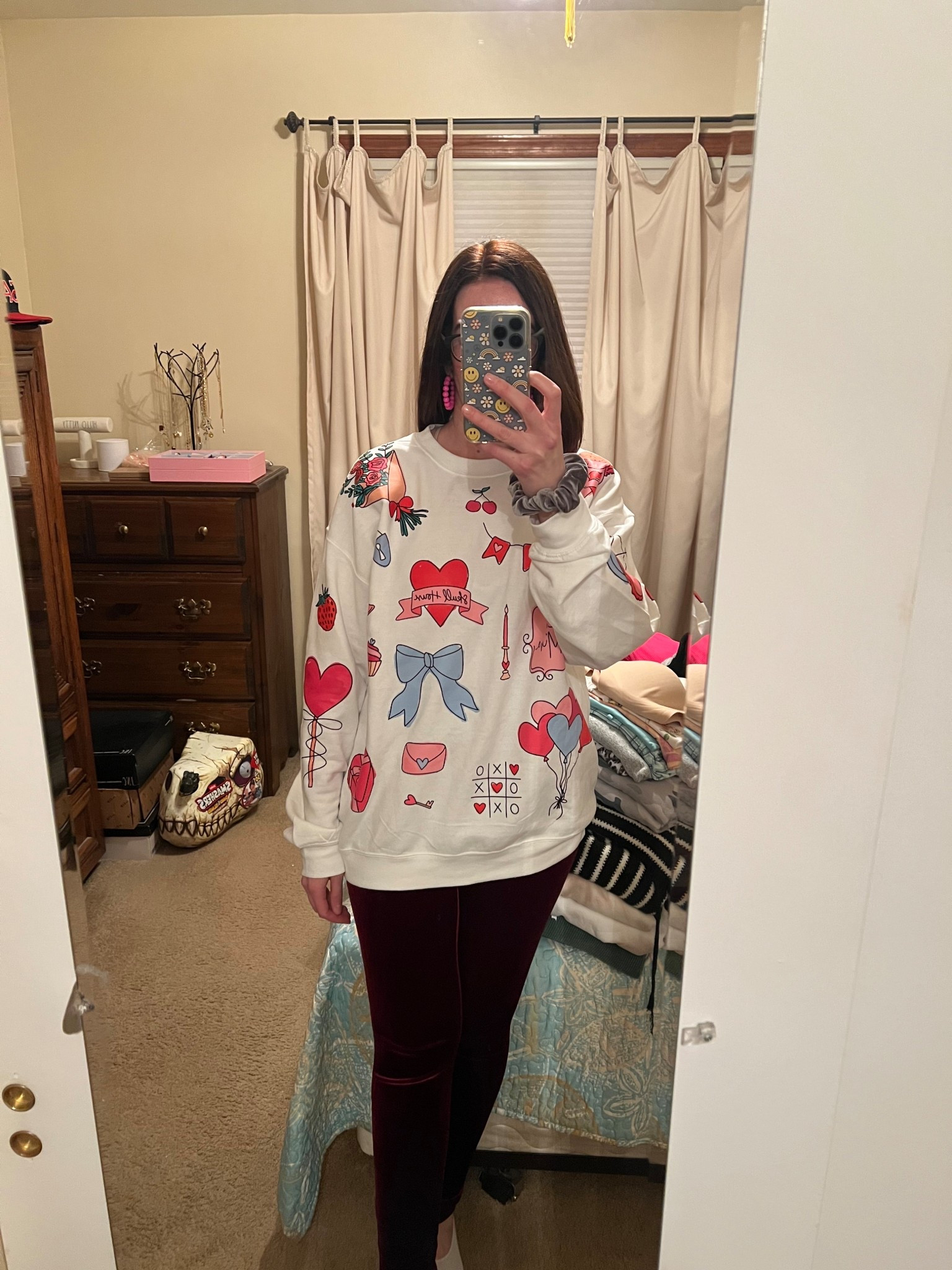 Heart doodle sweatshirt (small). Velvet burgundy leggings (small). #sweatshirt #doodlesweatshirt #heartsweatshirt #leggings #velvetleggings #burgundyleggings #valentinesdayoutfit 
valentines day outfit women
valentines outfit women 

#LTKSeasonal #LTKValentine