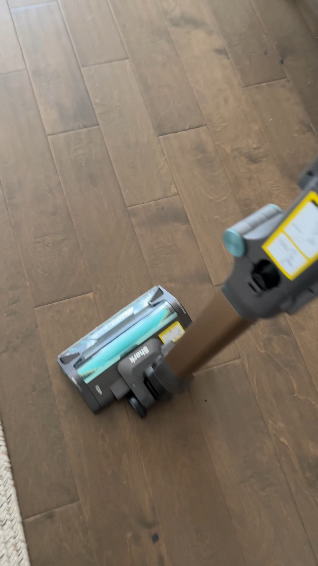 Quite literally the best vacuum I've ever used and it empties itself! I also linked some other amazing and affordable options #ad #founditonamazon #winterfavorites2025 @amazon

#LTKCyberWeek #LTKHome #LTKSaleAlert