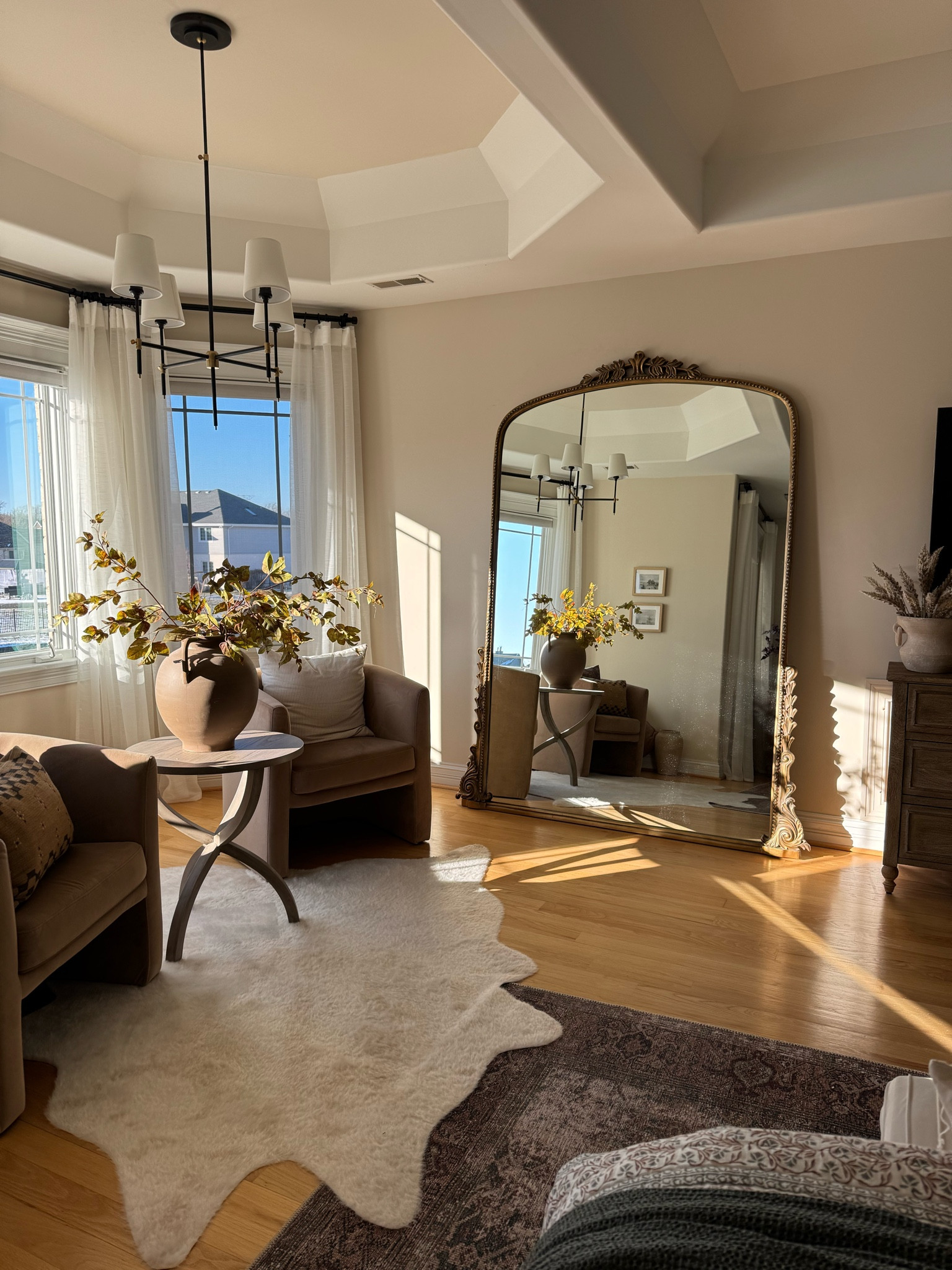 Bedroom sitting room and my dream mirror! 

#bedroom #accentchair #mirror #sidetable #rug #chandelier #wayfair #wayfairfinds #wayfairhome #mcgeeandco #amazonhome 

#LTKSaleAlert #LTKStyleTip #LTKHome