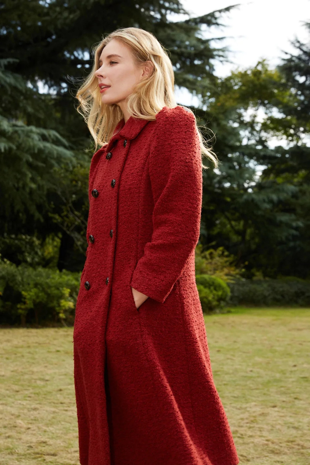 If you love that clean, classic fall look… these coats are IT 😭✨ no fuss, just timeless silhouettes that never go out of style. The ultimate wardrobe staple for that effortless chic vibe 🤍 #timelessstyle #americanheiress #vintagejackets #ltkfall #cozychic #falloutfits #classicfashion #musthave 

 #LTKSeasonal #LTKU #LTKSaleAlert
