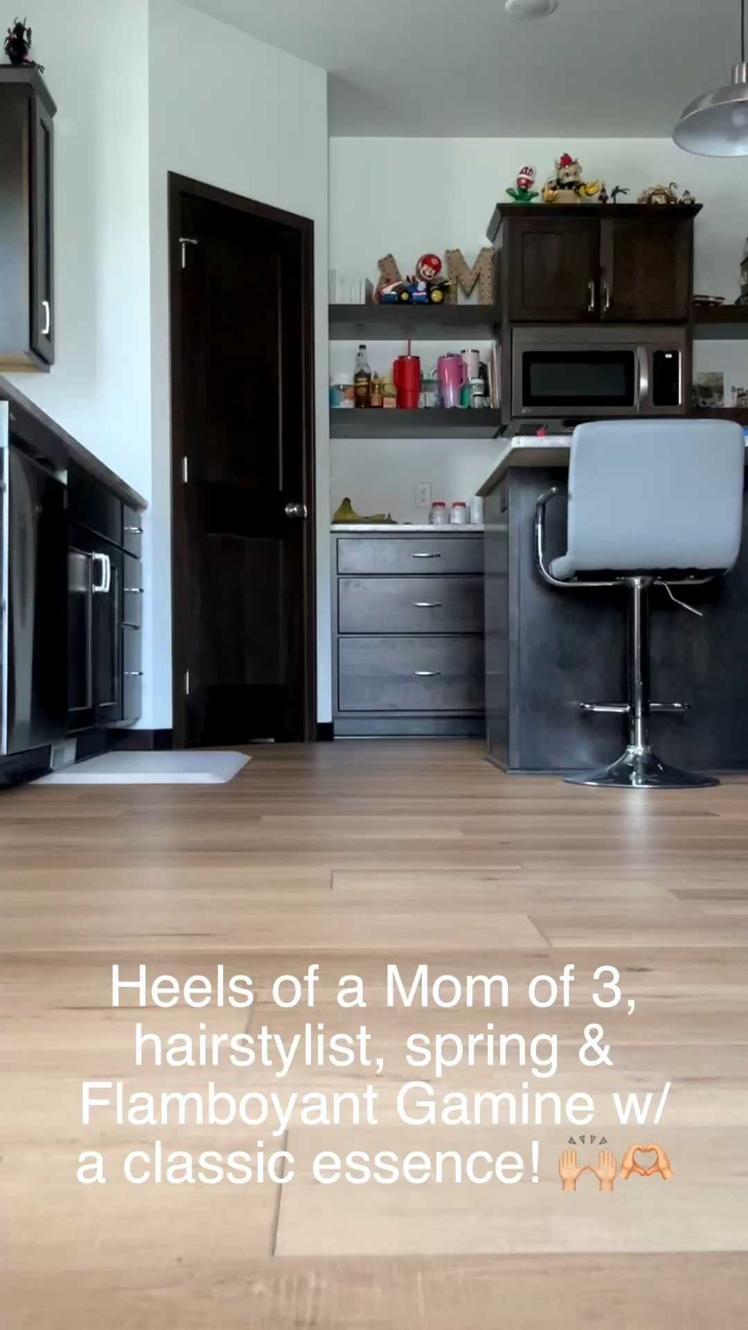 Heels of a mom of 3x hairstylist, spring & flamboyant gamine w/ a classic essence.